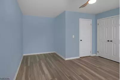 903 Wetherburn Ct, Raritan Township, NJ 08822 - Photo 11