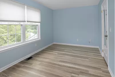 903 Wetherburn Ct, Raritan Township, NJ 08822 - Photo 13