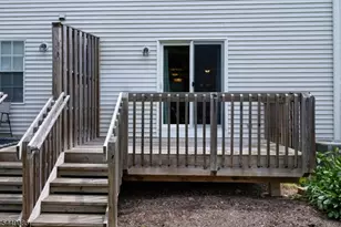 903 Wetherburn Ct, Raritan Township, NJ 08822 - Photo 17