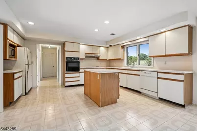 22 Garrity Ter, Montville Township, NJ 07058 - Photo 21