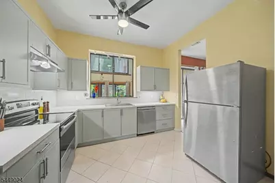 205 Joseph Ln, Mine Hill, NJ 07803 - Photo 5