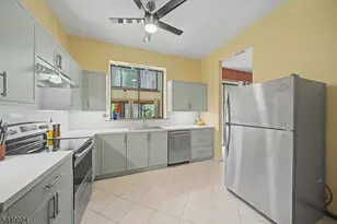 205 Joseph Ln, Mine Hill, NJ 07803 - Photo 5