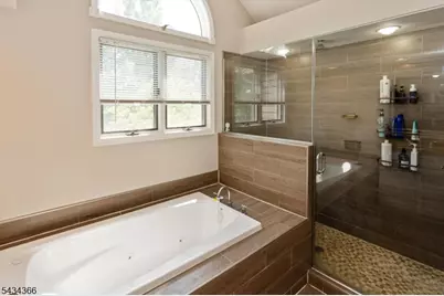 7 Lenox Ct, Montville Township, NJ 07045 - Photo 23