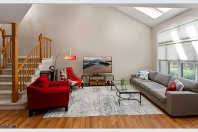 7 Lenox Ct, Montville Township, NJ 07045 - Photo 5