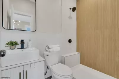 89 Schley St, Newark, NJ 07112 - Photo 19