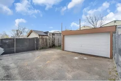 89 Schley St, Newark, NJ 07112 - Photo 35