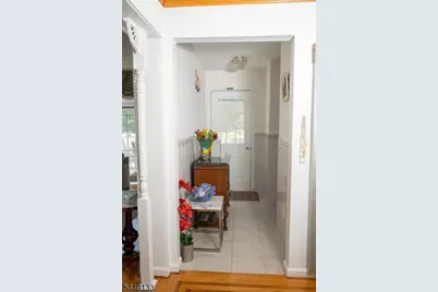 40 Oaktree Ln, Bloomfield, NJ 07003 - Photo 11