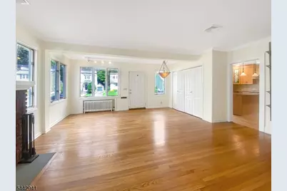 121 Columbia Ave, Cranford Township, NJ 07016 - Photo 11