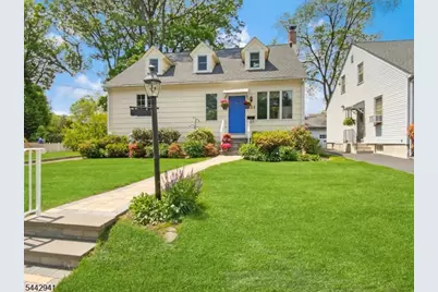 121 Columbia Ave, Cranford Township, NJ 07016 - Photo 3