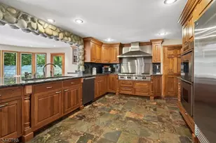 328 Hillside Ave, Livingston, NJ 07039 - Photo 7