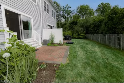 14 Clover Ct, Berkeley Heights Township, NJ 07922 - Photo 3