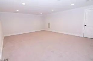14 Clover Ct, Berkeley Heights Township, NJ 07922 - Photo 17