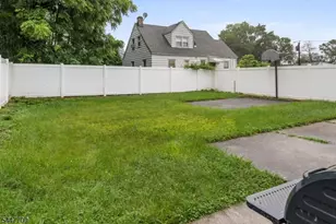 139 Hoover Ave, Bloomfield, NJ 07003 - Photo 15
