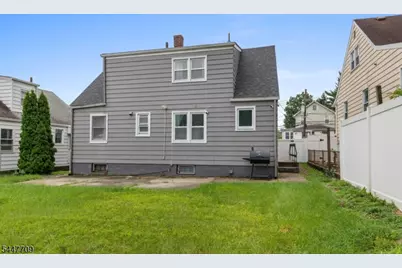 139 Hoover Ave, Bloomfield, NJ 07003 - Photo 17