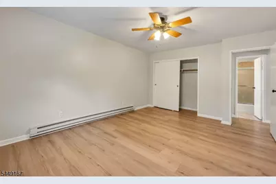 15 Cottage St #1B, Midland Park, NJ 07432 - Photo 11