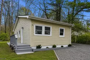 46 Wildwood Rd, Jefferson Township, NJ 07438 - Photo 1