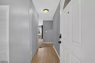 6 Meadowbrook Pl, Willingboro Twp., NJ 08046 - Photo 3