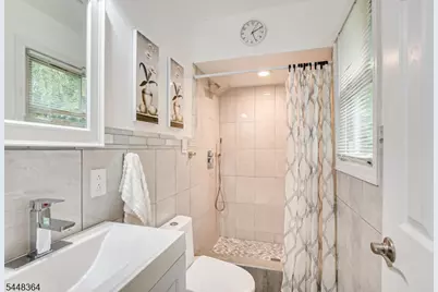 737 W 8th St, Plainfield, NJ 07060 - Photo 27