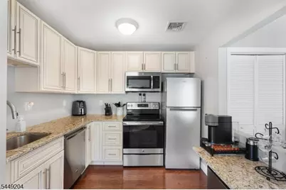 2 Grand Ave #3, Hawthorne, NJ 07506 - Photo 11