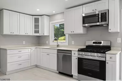 14 Kim Ln, Washington Township, NJ 07840 - Photo 5
