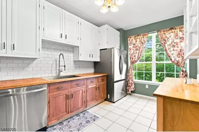 9 Gallop Ln, Franklin Township, NJ 08873 - Photo 11