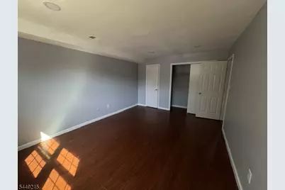 332 College Dr, Edison, NJ 08817 - Photo 5