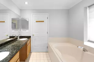 72 Albert Ct, Parsippany, NJ 07054 - Photo 19