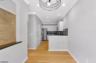 72 Albert Ct, Parsippany, NJ 07054 - Photo 9