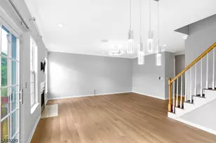 72 Albert Ct, Parsippany, NJ 07054 - Photo 3