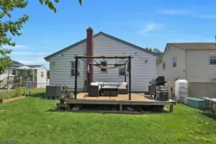 915 Essex Ave, Linden, NJ 07036 - Photo 29