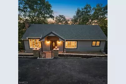 19 Cliffside Trl, Denville, NJ 07834 - Photo 1