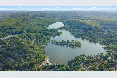 19 Cliffside Trl, Denville, NJ 07834 - Photo 11