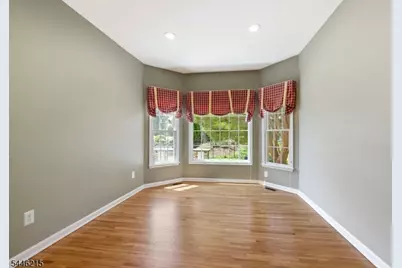 5 Sun Valley Way, Washington Township, NJ 07853 - Photo 11