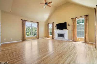 5 Sun Valley Way, Washington Township, NJ 07853 - Photo 3