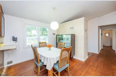 53 Old Wood Rd, Morris Plains, NJ 07950 - Photo 13