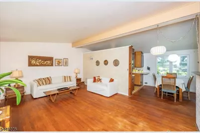53 Old Wood Rd, Morris Plains, NJ 07950 - Photo 19