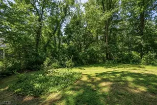 53 Old Wood Rd, Morris Plains, NJ 07950 - Photo 33