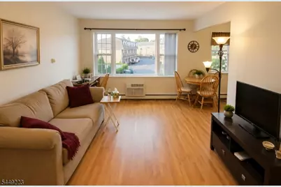 605 Grove St #E4, Clifton, NJ 07013 - Photo 1