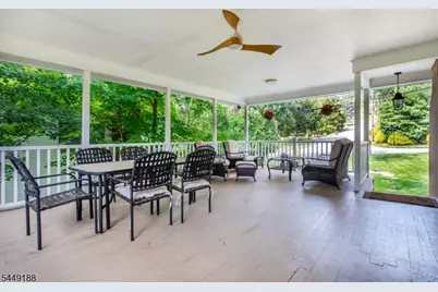 186 Macdonald Dr, Wayne, NJ 07470 - Photo 3