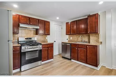 35 Cleveland St, Caldwell, NJ 07006 - Photo 13