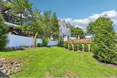35 Cleveland St, Caldwell, NJ 07006 - Photo 31