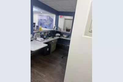 330 Livingston Ave, New Brunswick, NJ 08901 - Photo 9