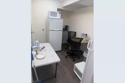 330 Livingston Ave, New Brunswick, NJ 08901 - Photo 11