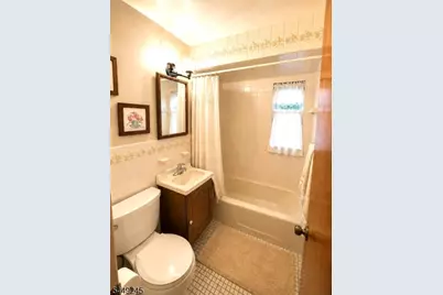 70 Bromley Pl, Nutley, NJ 07110 - Photo 7