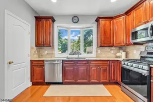 104 Bishops Rock Rd, Hopatcong, NJ 07843 - Photo 11
