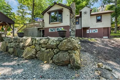16 Lakeview Rd, Hopatcong, NJ 07843 - Photo 5