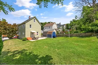 26 Liberty St, Dover, NJ 07801 - Photo 21
