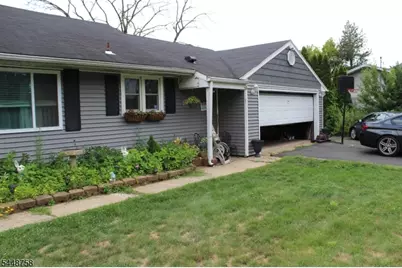 1123 Dukes Pkwy, Manville, NJ 08835 - Photo 3