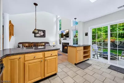 22 Pond Hollow Dr, Jefferson Township, NJ 07438 - Photo 19