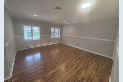 631 2nd Ave, Lyndhurst Township, NJ 07071 - Photo 5